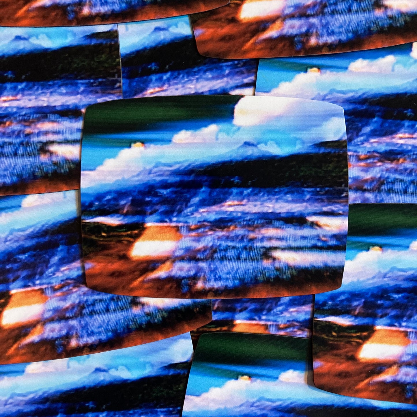 mountain glitch magnet