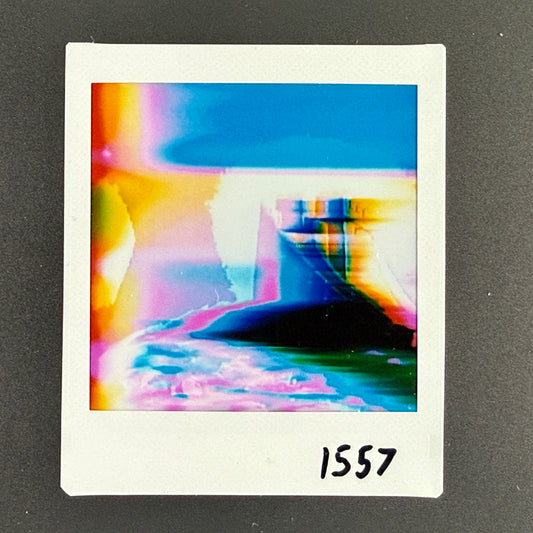 1557