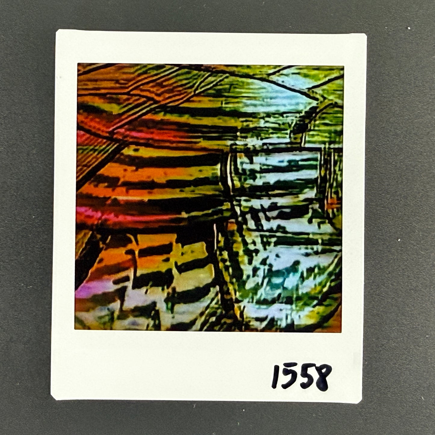 1558