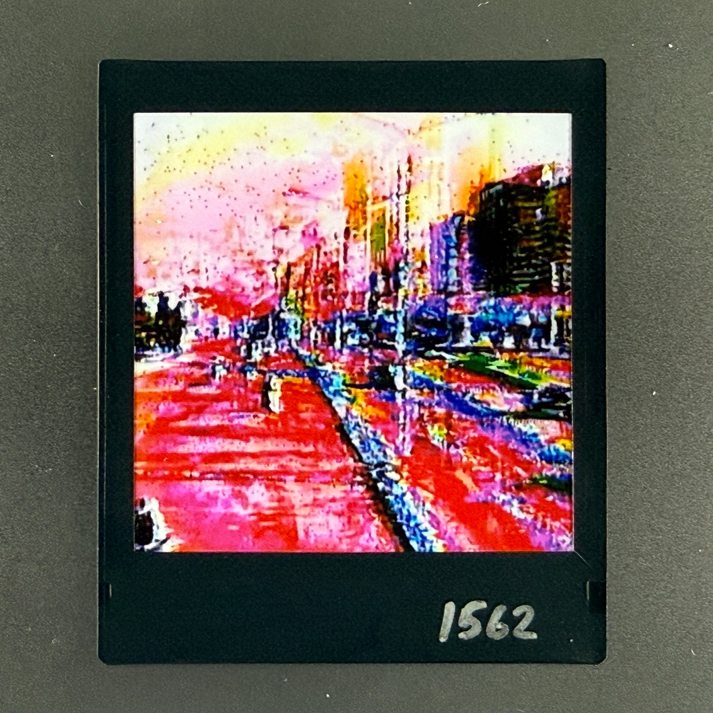 1562