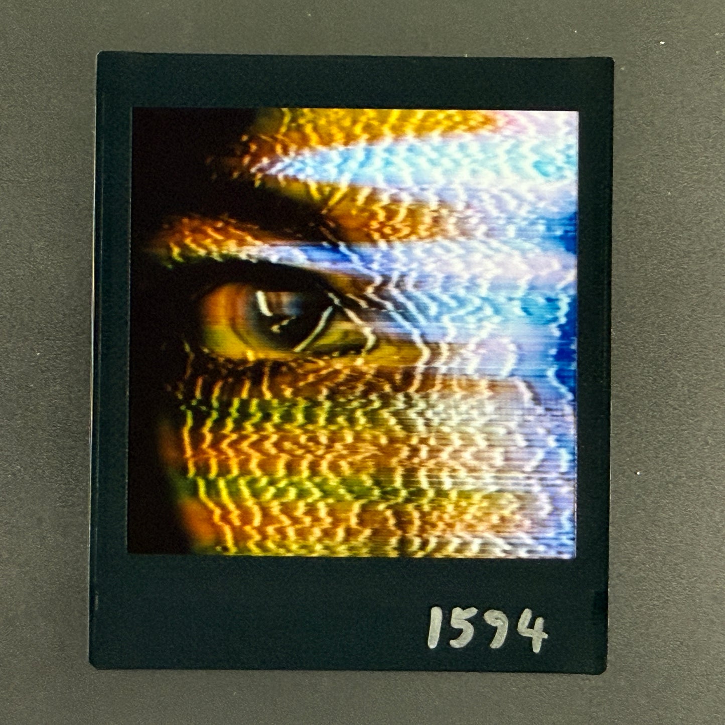 1594